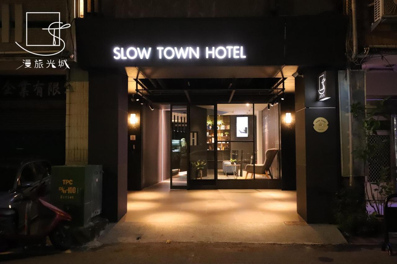 Slow Town Hotel-Glowing Taichung Eksteriør billede